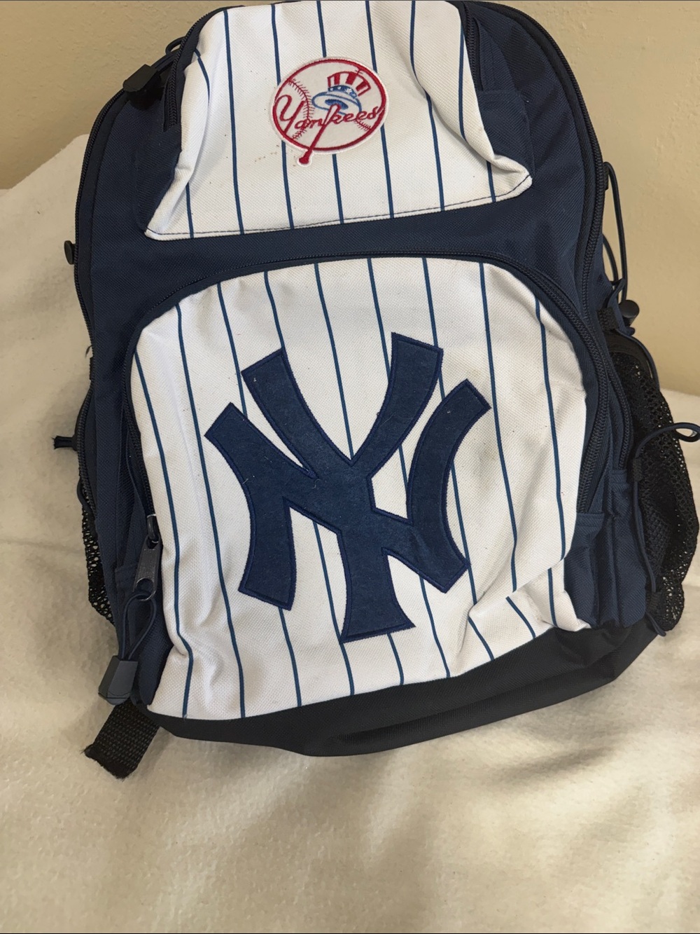 NY YANKEES!  Navy & White Pinstripe Backpack - Official Team Logo